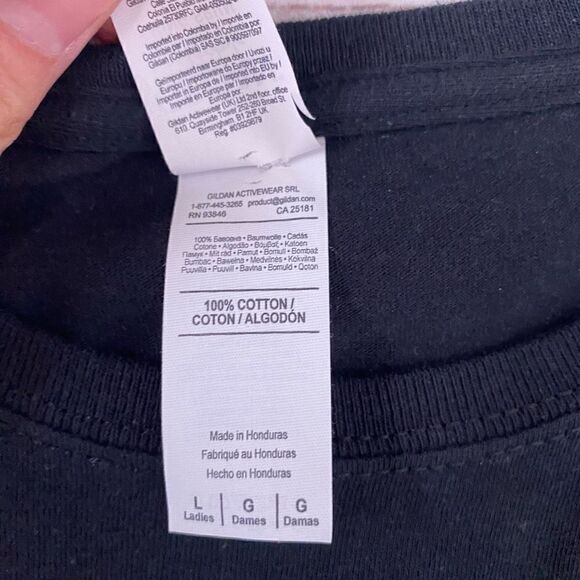 Gildan softstyle What the Elf Graphic print shortsleeve Crewneck black top sz L - Picture 7 of 10